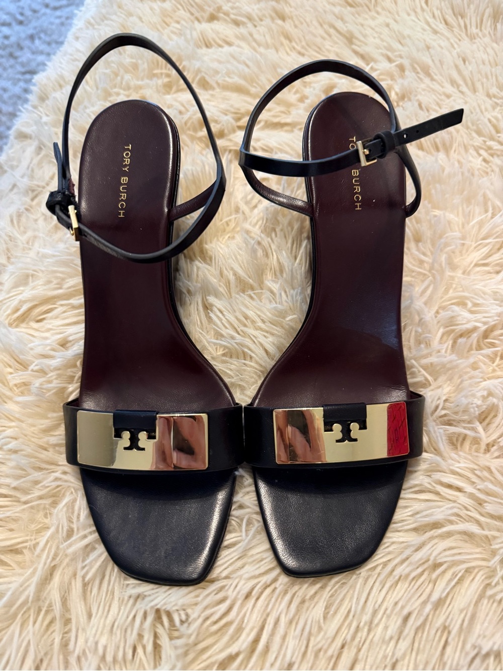 Tory Burch Gigi Black Wedge Sandals with Gold Logo Plate size 8.5 - Picture 10 of 10